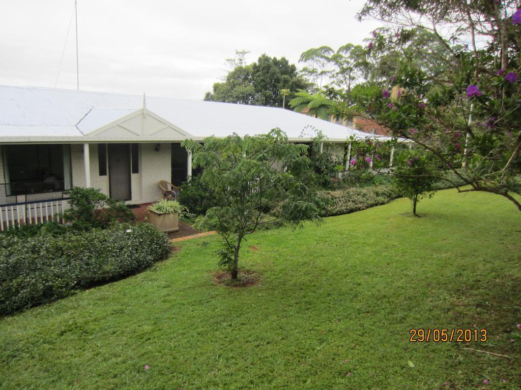 Eden Lodge Nambour Exterior foto